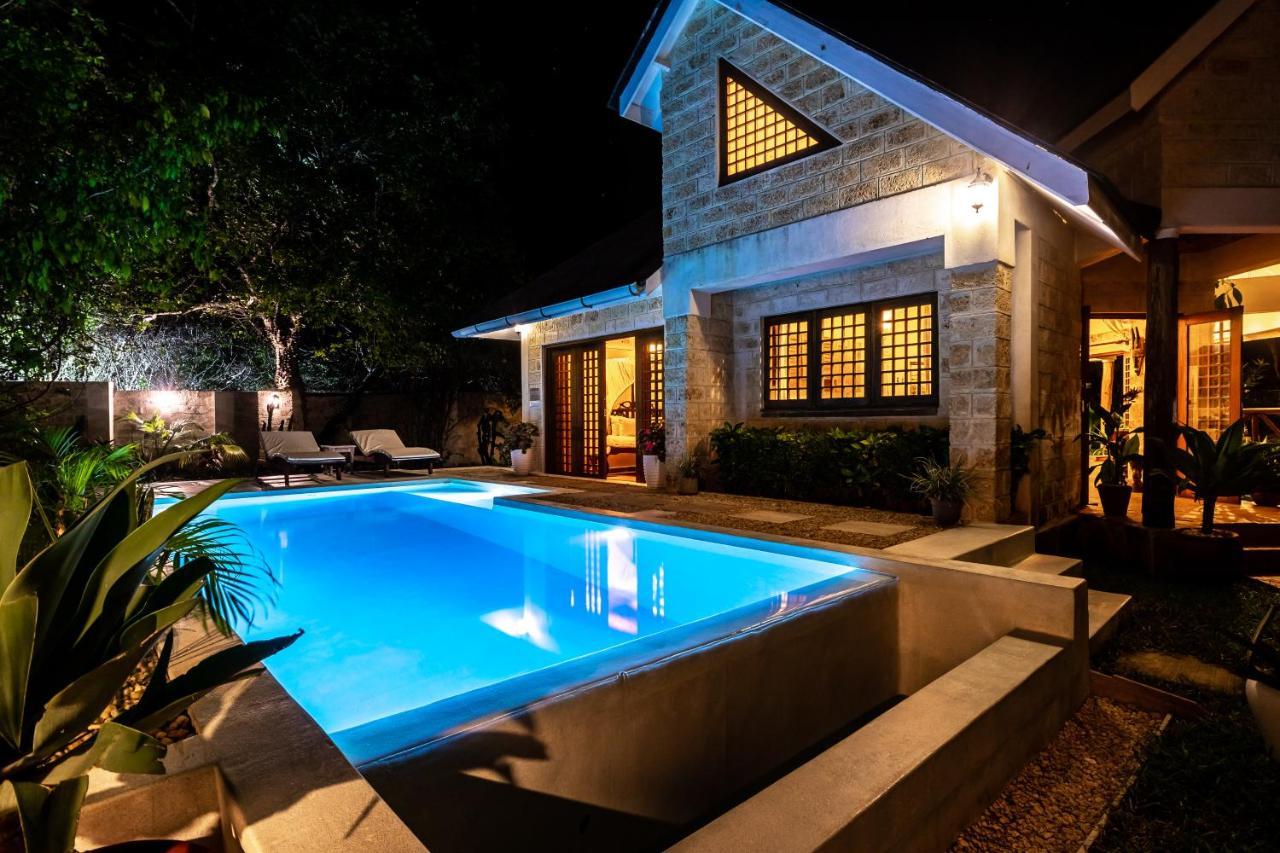 Private Pool Cottage Diani Beach Exterior photo